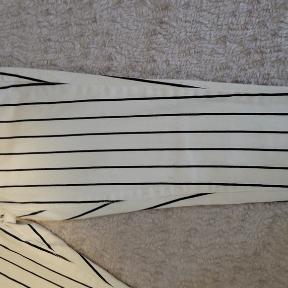 ROMEO & JULIET COUTURE ~ Jeans, White with Black Stripes, 24 - Picture 6 of 10